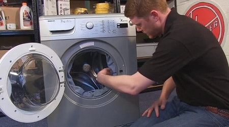 La trappe de la voiture stralny (UBL) est bloquée